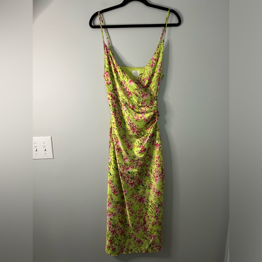 4SI3NNA Jessika Green Floral Printed Satin Effect Midi Dress - Picture 3 of 9